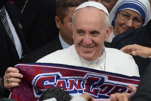 Pope to youth: shake things up, bring Church to the streets