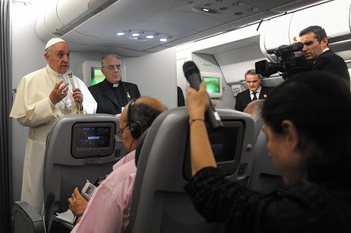 Pope Gives Surprising in-flight Press Conference