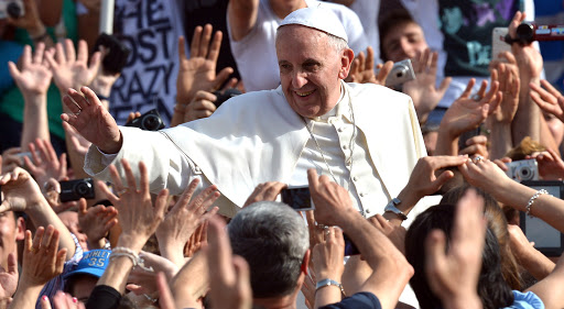pope francis calls faithful to deeper encounters with others