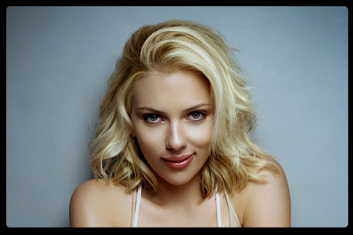 WEB Scarlett Johansson