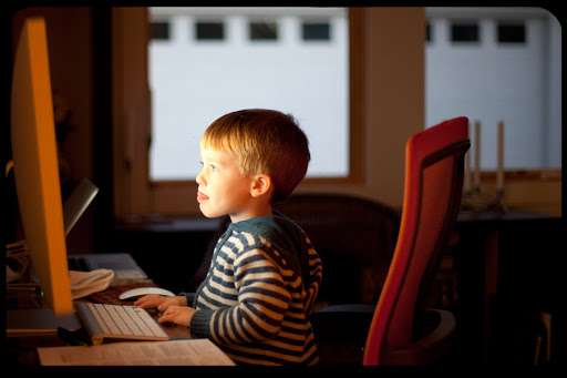child computer website internet