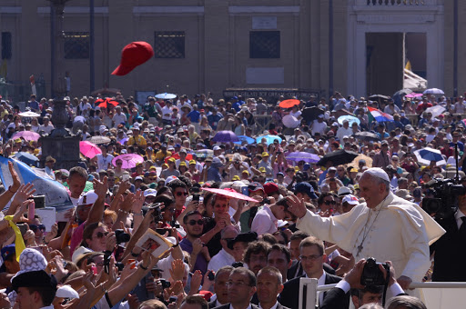 Pope Francis in crowd at Wed Audience
