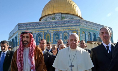 pope francis and a cheikh in holy land &#8211; en