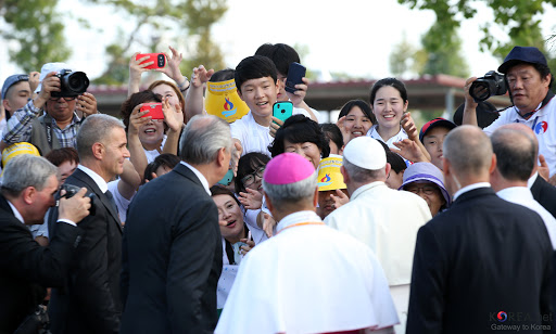 Pope Francis visits Solmoe Shrine Aug 14