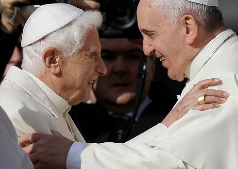 Francis meets Benedict at Mass for elderly