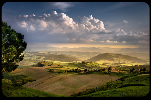 WEB-Tuscan-Landscape-Bernd-Thaller-CC