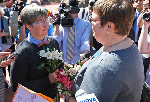 Two women &#8220;exchange vows&#8221; after Supreme Court ruling