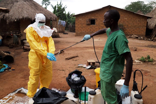 African people with ebola 3 &#8211; en