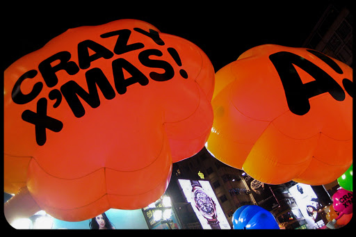 WEB-Crazy-Xmas-Times-Square-Razlan-CC