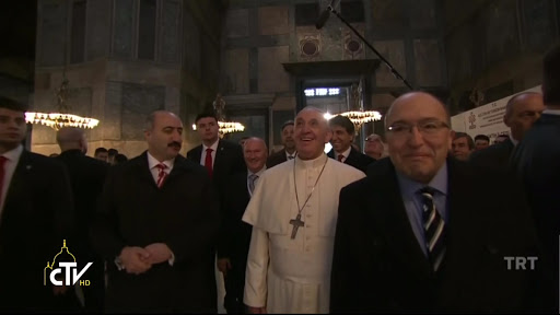 Pope Francis marvels at Hagia Sophia