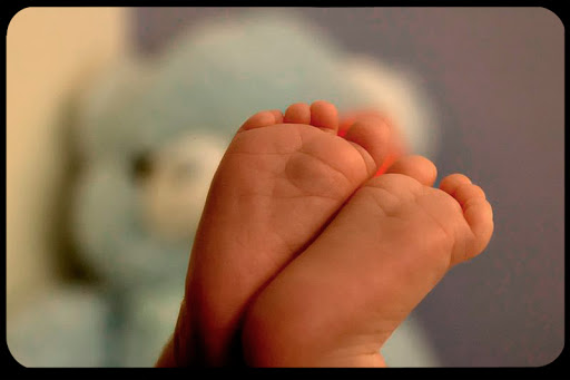 WEB-Baby-Feet-Gabi-Menashe-CC
