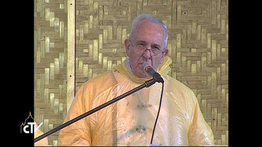 papa Francisco en misa en tacloban 3 &#8211; en