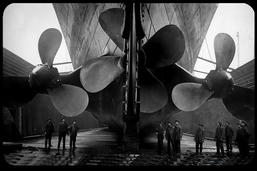 WEB-Titanic-Propellers-Public-Domain