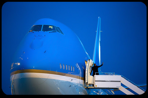 WEB-Air-Force-One-Obama-Official-Pete-Souza