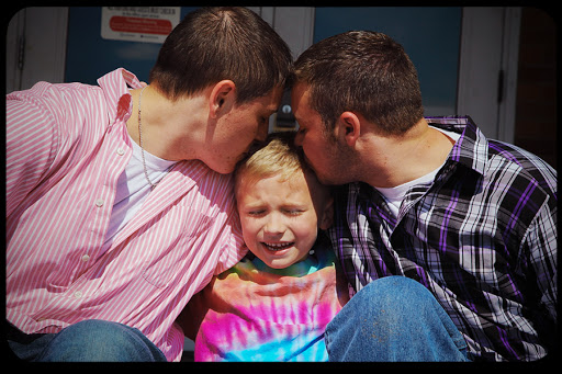 WEB-GAY-PARENT-CHILD-KISS-Sharon-Mattheson-McCutcheon-CC