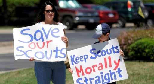 boy scouts protesting vote &#8211; en