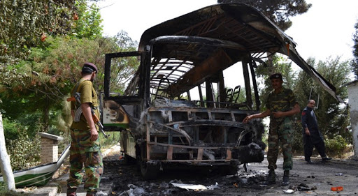 Militants blow up bus in Pakistan