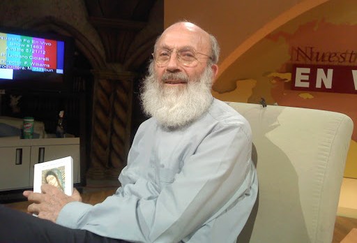 Father Luciano Ciciarelli on set of EWTN&#8217;s La Fe en Vivo