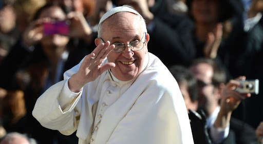 pope francis smiling &#8211; en