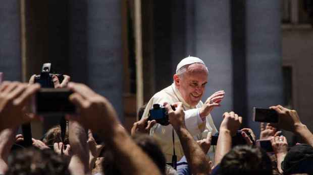 Pope-Francis-Blasts-Capitalism-Calls-for-New-Economic-Order