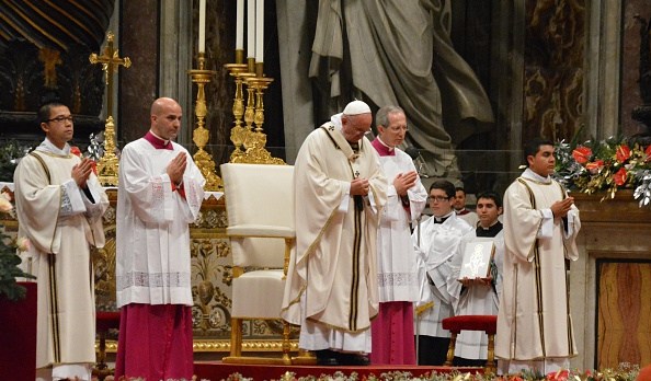 Pope Francis leads Christmas mass in Vatican