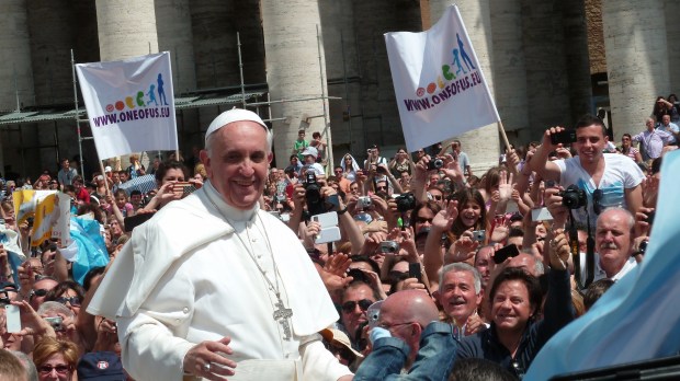 Pope_Francis_among_the_people_at_St._Peter&#8217;s_Square_-_12_May_2013