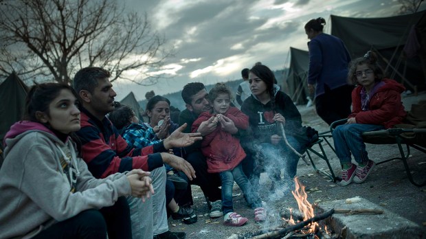 WEB-SYRIA-REFUGEE-FIRE-FAMILY-UNHCR-D-Kashavelov