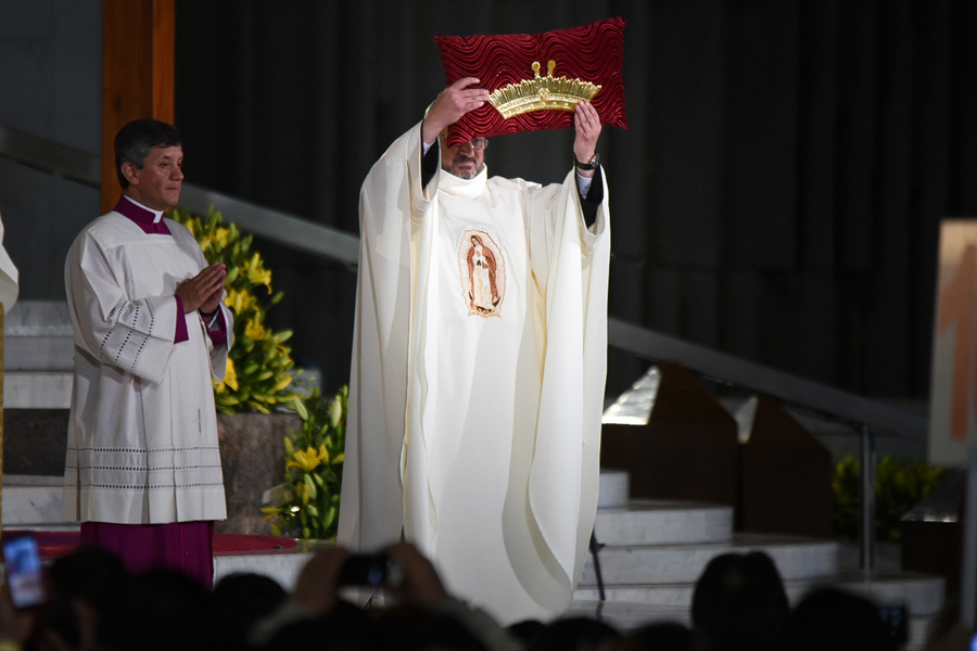 WEB-POPE-FRANCIS-OUR-LADY-OF-GUADALUPE-BASICLICA-007-Marko-Vombergar-ALETEIA-CC