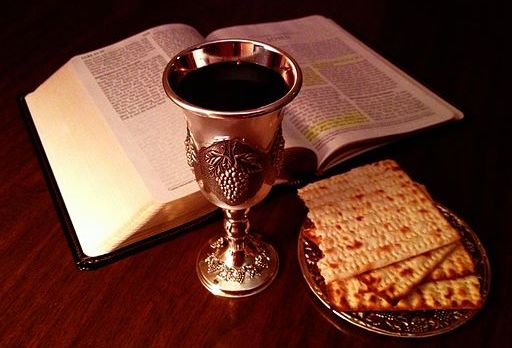 Bible_and_Lord&#8217;s_Cup_and_Bread