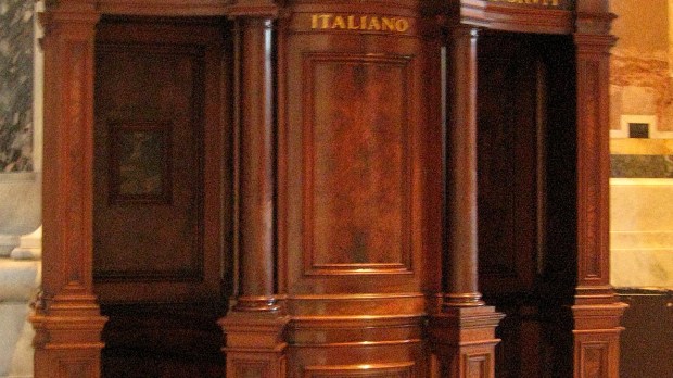 St_Peters_Basilica_Confessional