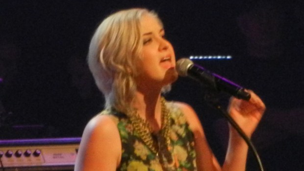 maggie_rose_at_the_grand_ole_opry_nashville_tennessee_23_february_2013.jpg