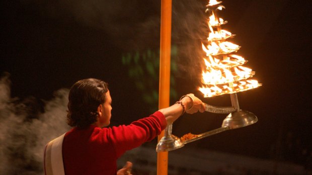 Puja,_the_Hindu_prayer_ceremony_India