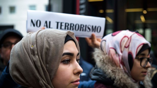Muslims stage rally against terrorism in Milan