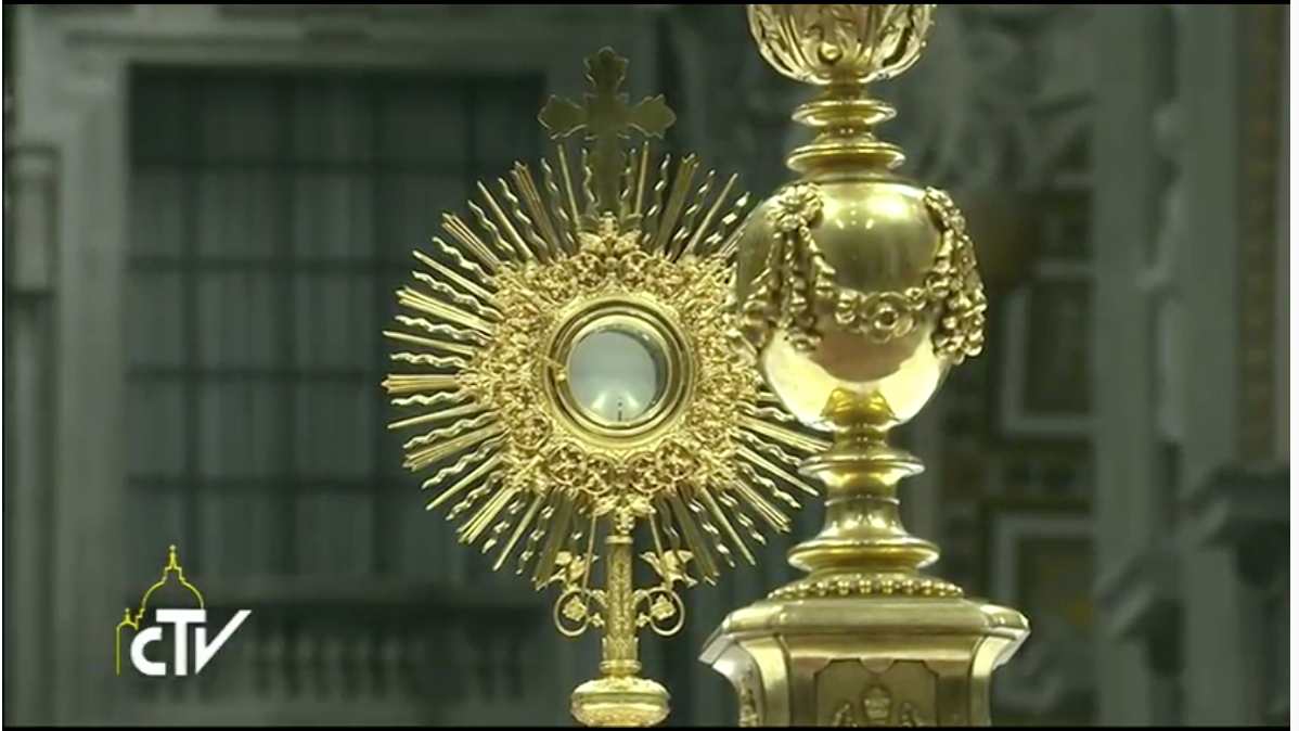 eucharistic-benediction-2