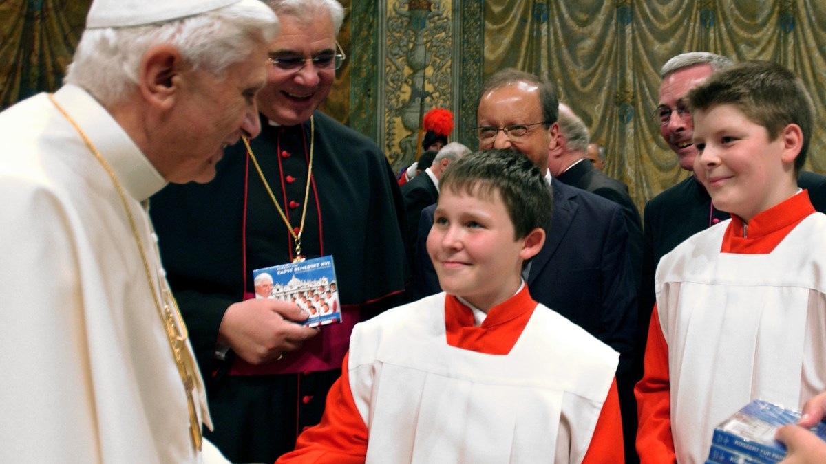 October 22 2005 : Concert by the Regensburger Domspatzen boys choir at the Sistine Chapel in the Vatican.