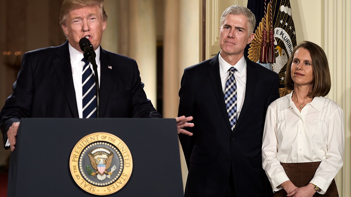 web-neil-gorsuch-000_la91b-brendan-smialowski-afp