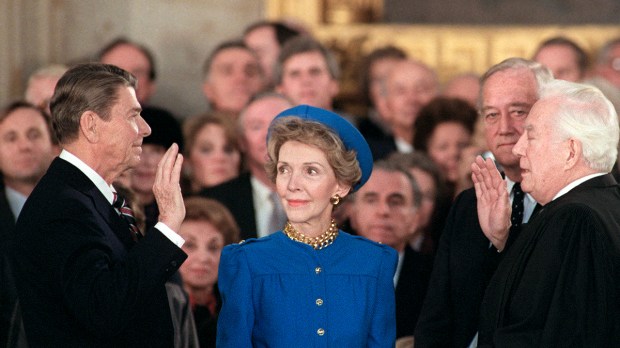 web-ronald-reagan-nancy-inauguration-000_arp2329091-consolidated-news-pictures-via-afp