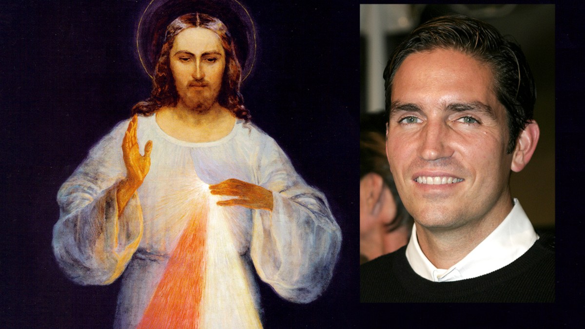 web-divine-mercy-jim-caviezel-comp-public-domain-and-tinseltown-shutterstock