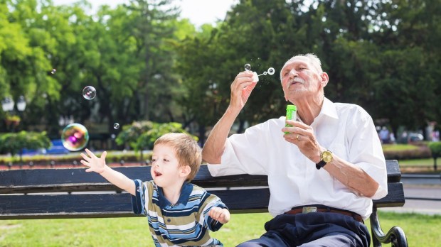 web-grandpa-child-blow-bubbles-dobokristian-shutterstock