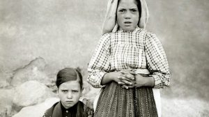 web-jacinta-marto-jucia-santos-fatima-public-domain-e1586744432908.jpg