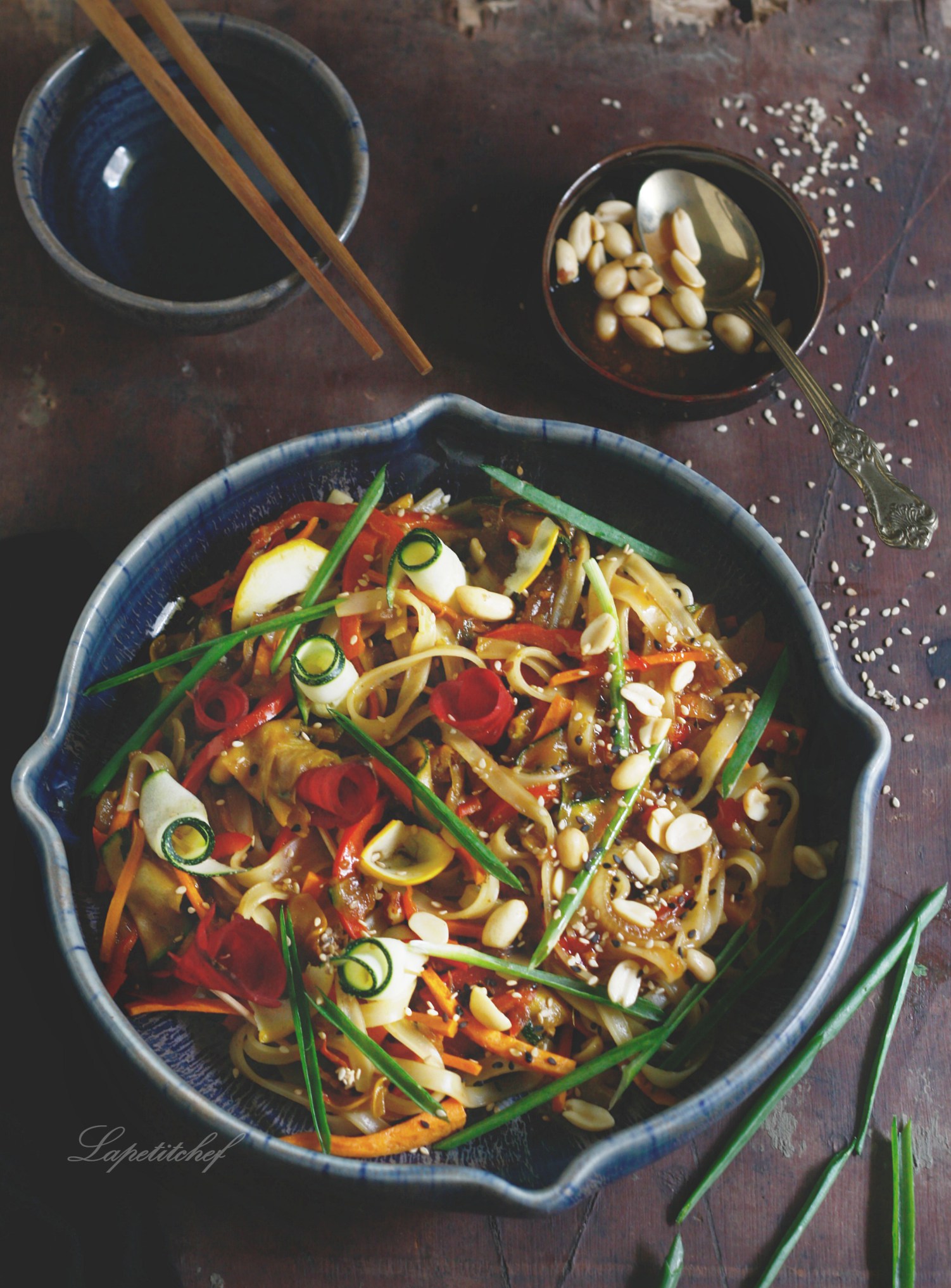 veg-pad-thai-with-zucchini
