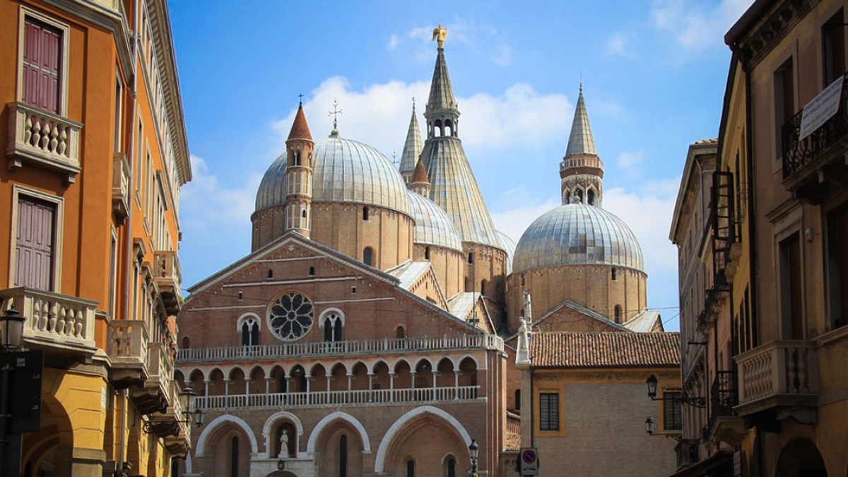 web-basilica-antonio-padua-padova-italy-ferdinando-marfella-cc