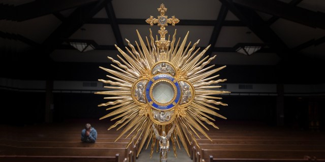 Monstrance Meaning --Aleteia