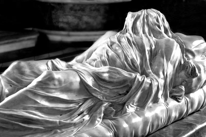 (slideshow) The Veiled Christ: The Miracle of Transparent Marble