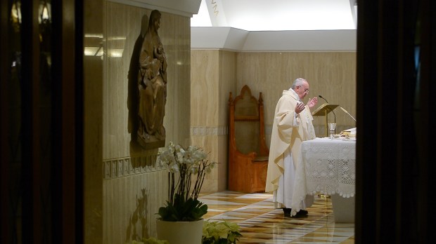 Messe dans la chapelle de la Résidence Sainte Marthe au Vatican