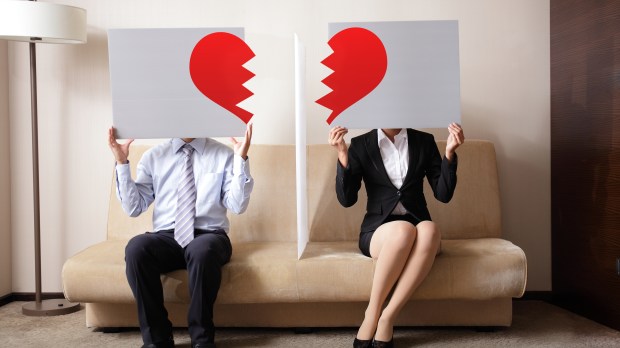 web-couple-divorce-heart-broken-aslysunshutterstock