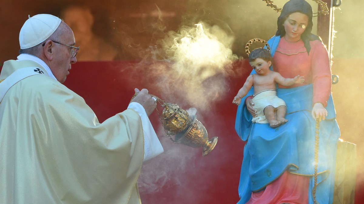 ITALY-VATICAN-POPE-MASS-ALL SAINTS