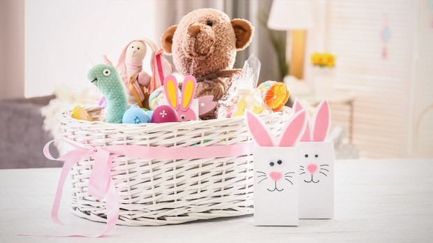 WEB3-EASTER-BASKET-DOLLS-BUNNY-CANDY-PINK-BOW-Africa-Studio-Shutterstock
