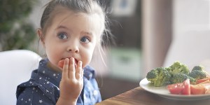 3 Ways to help kids eat healthy foods
