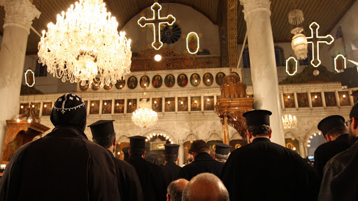 Syrian Christians worshipping &#8211; fr